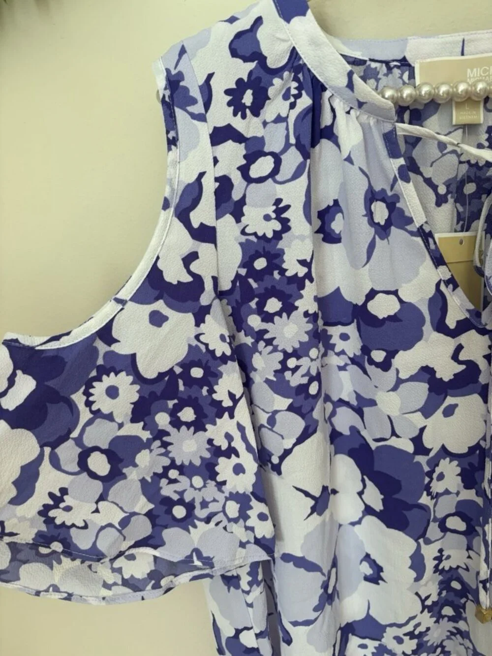 NWT Michael Kors Womens Size L Purple Floral Top Cold Shoulder Short Sleeve